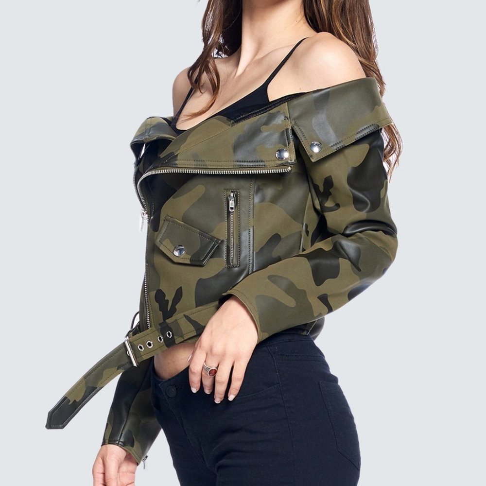 COPY - CAMO OFF SHOULDER JACKET